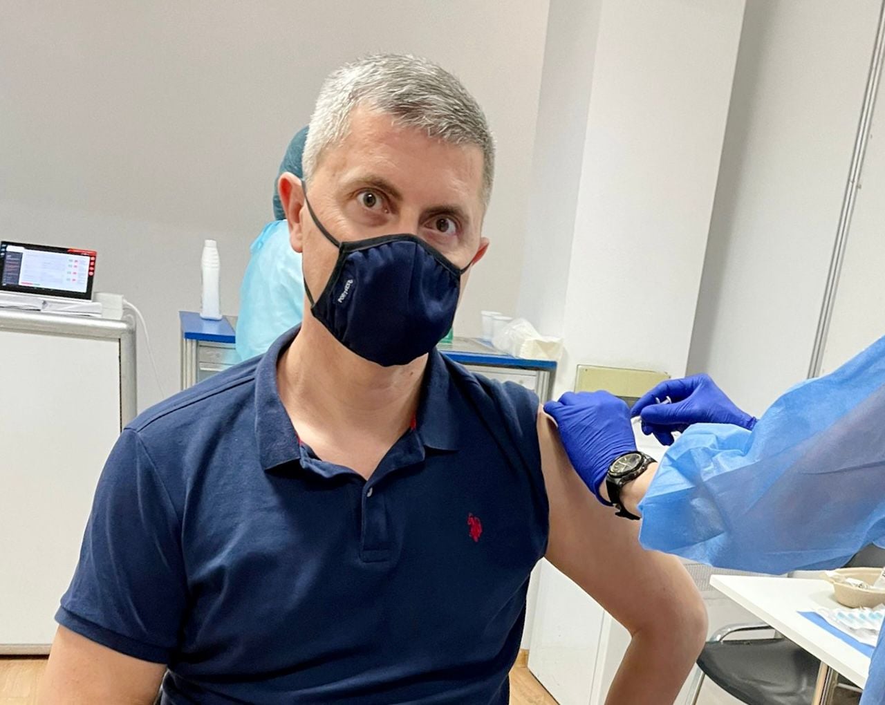 Dan Barna s-a vaccinat cu a treia doză: ”Vaccinați-vă, fraților”