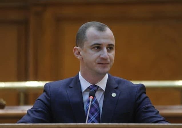 „Rocadă” mică și la conducerea Camerei Deputaților. Alfred Simonis, deputat PSD, numit președinte interimar, după demisia lui Marcel Ciolacu