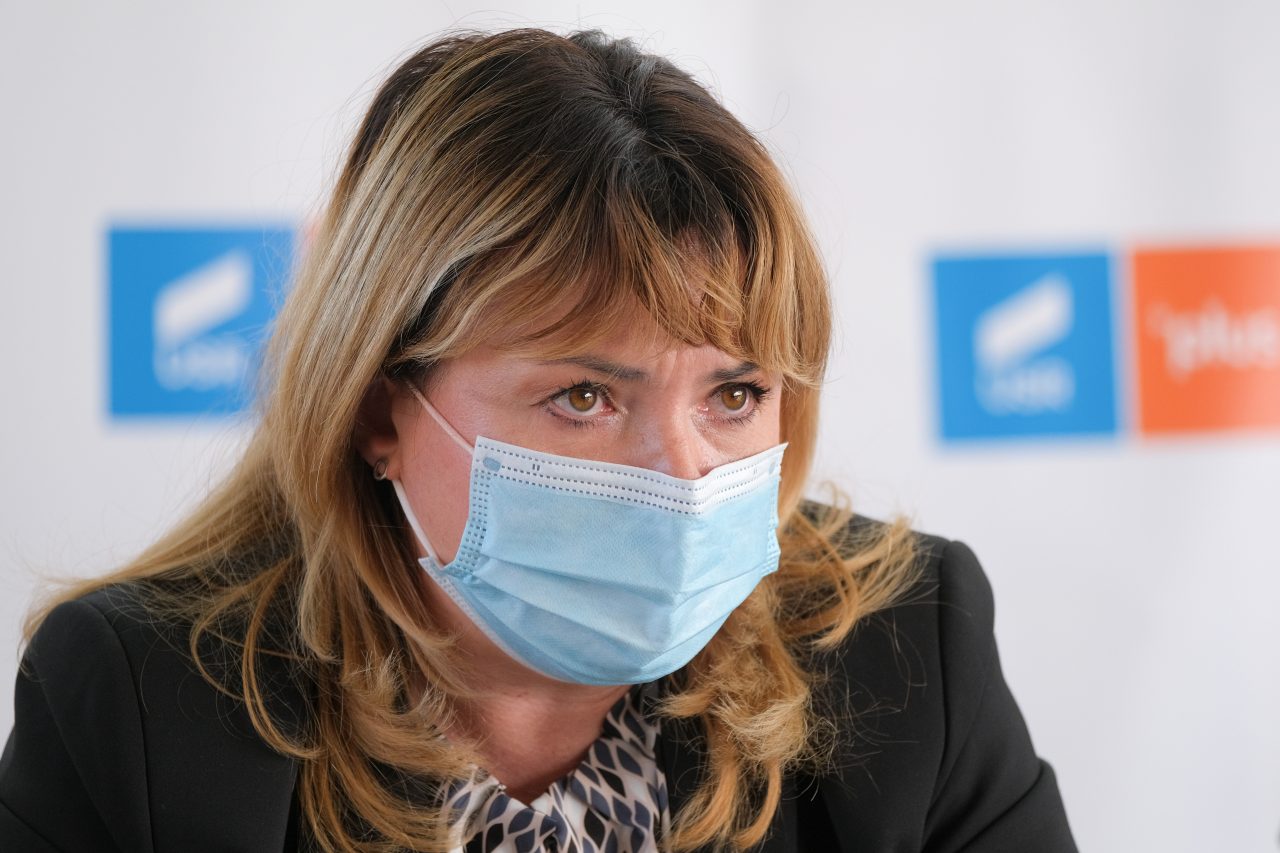 Anca Dragu va cere Birourilor permanente reunite clarificări referitoare la conducerea plenului din 9 septembrie. „Nu putem arunca pisica de colo-colo”