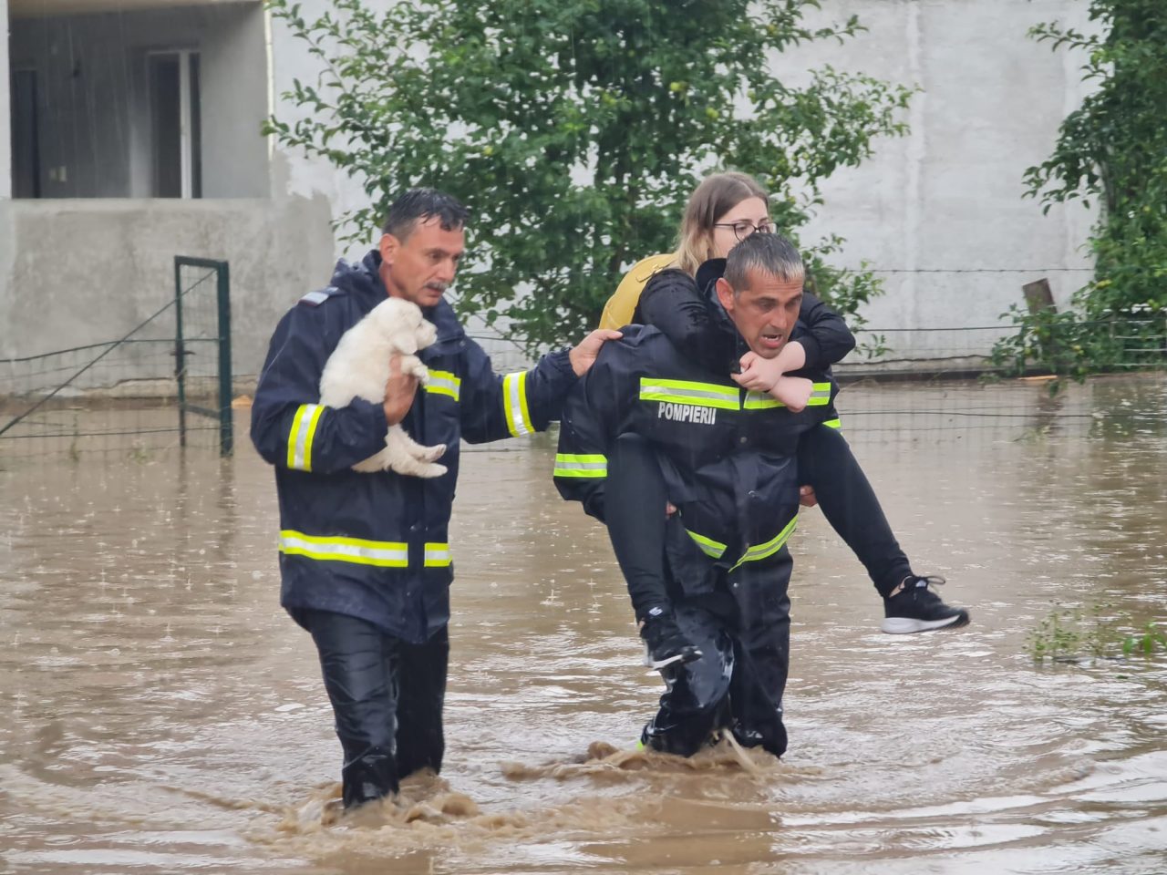 Guvernul dă 371 de milioane de lei județelor afectate de inundații