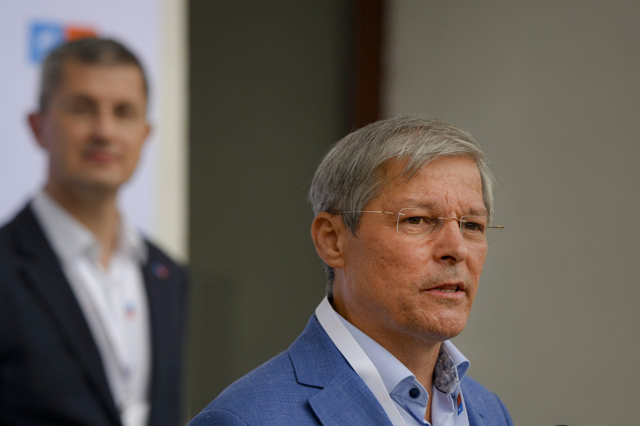 VIDEO | Mesajul lui Dacian Cioloș, după două luni de guvernare PSD-PNL: „Această coaliție ne-a promis stabilitate și în schimb am primit incompetență”
