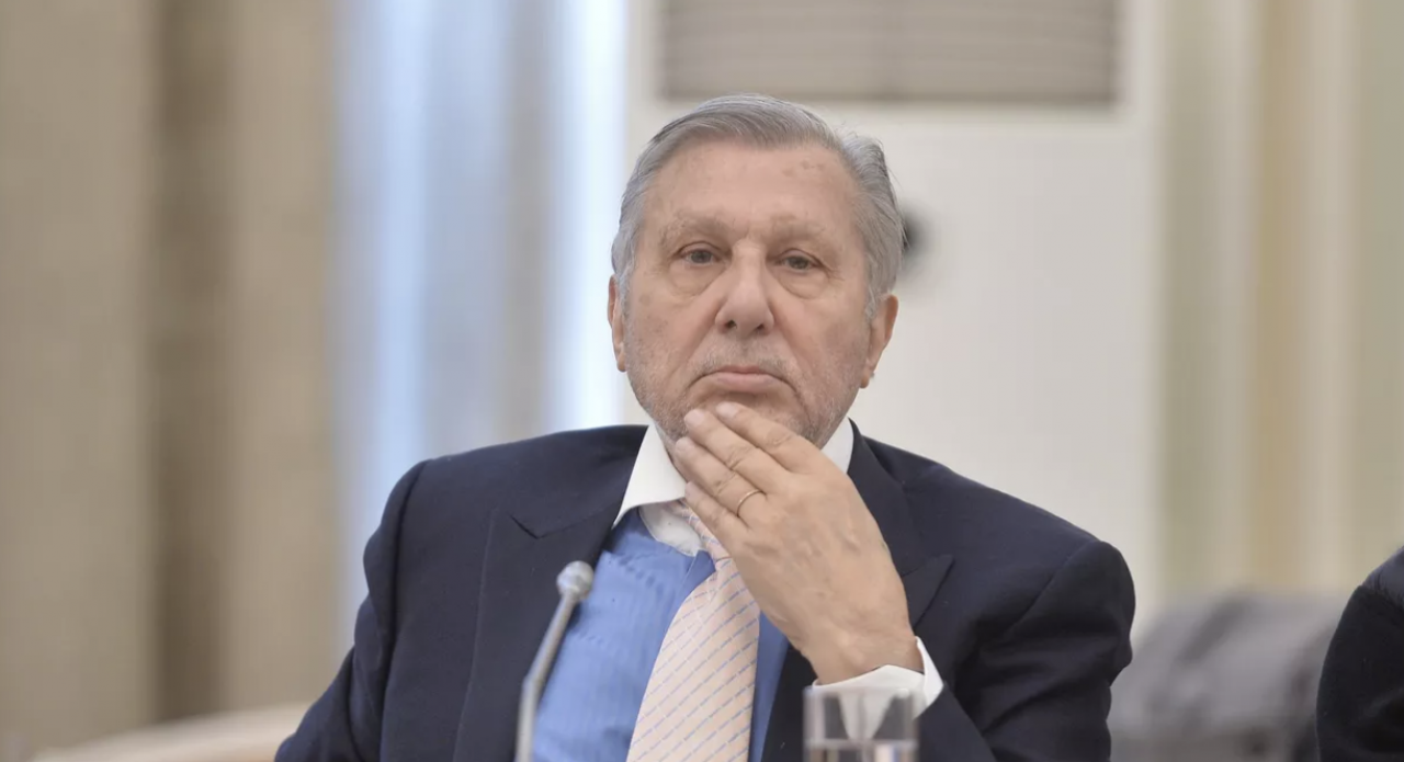 Adidas nu îi va prelungi contractul lui Ilie Năstase. Acordul era semnat în 1972: „Așa i-au făcut și lui Messi”