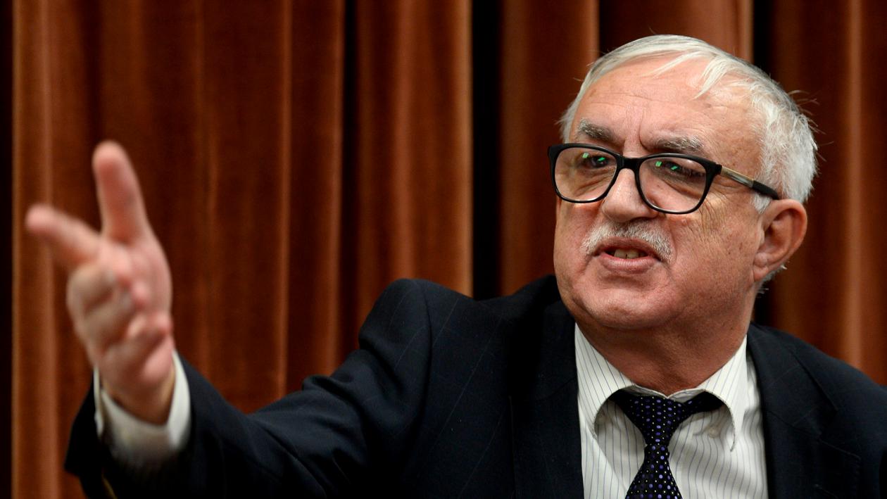 Augustin Zegrean: „Guvernul nu cade dacă Parlamentul nu aprobă noile propuneri de miniştri”