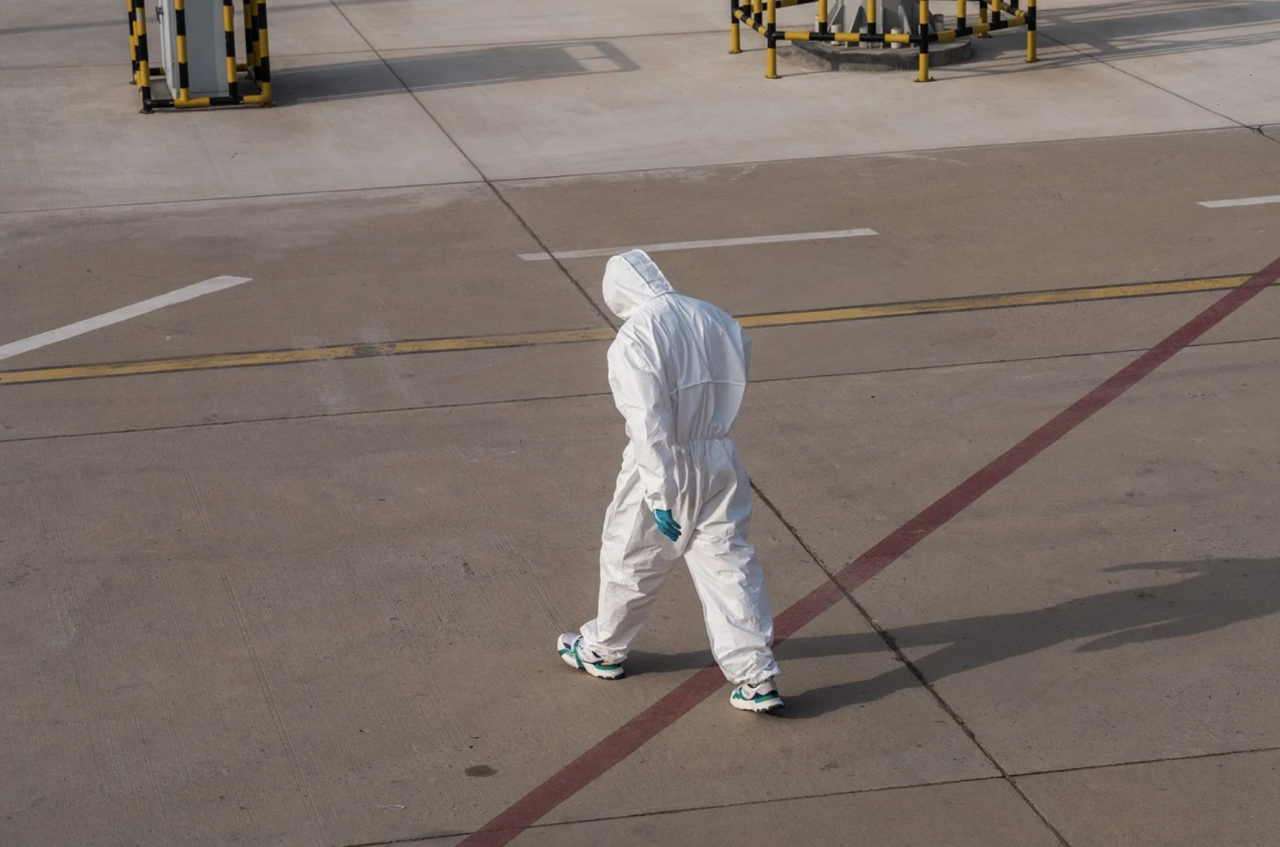 OMS: Cazurile de COVID-19 la nivel global au scăzut pentru a treia săptămână la rând