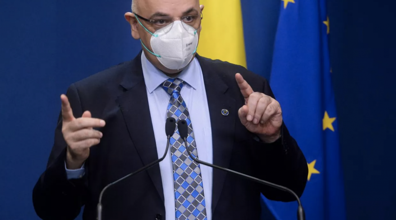 Raed Arafat: „Intrarea în restaurantele din mall-uri se va face cu certificatul verde COVID”