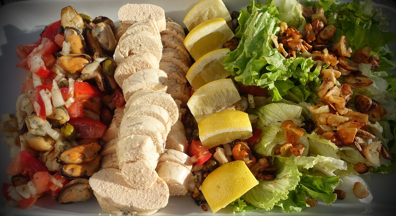 Salata tradiţională cu icre de crap este noul produs românesc recunoscut de UE