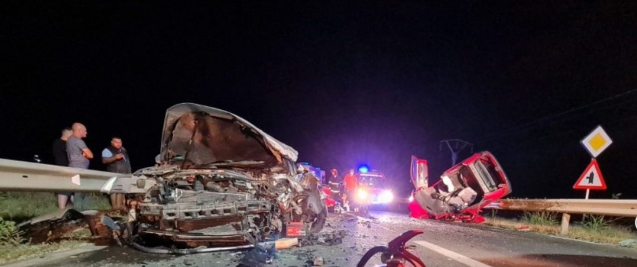 O mamă și fiul ei au murit într-un grav accident petrecut în județul Constanța