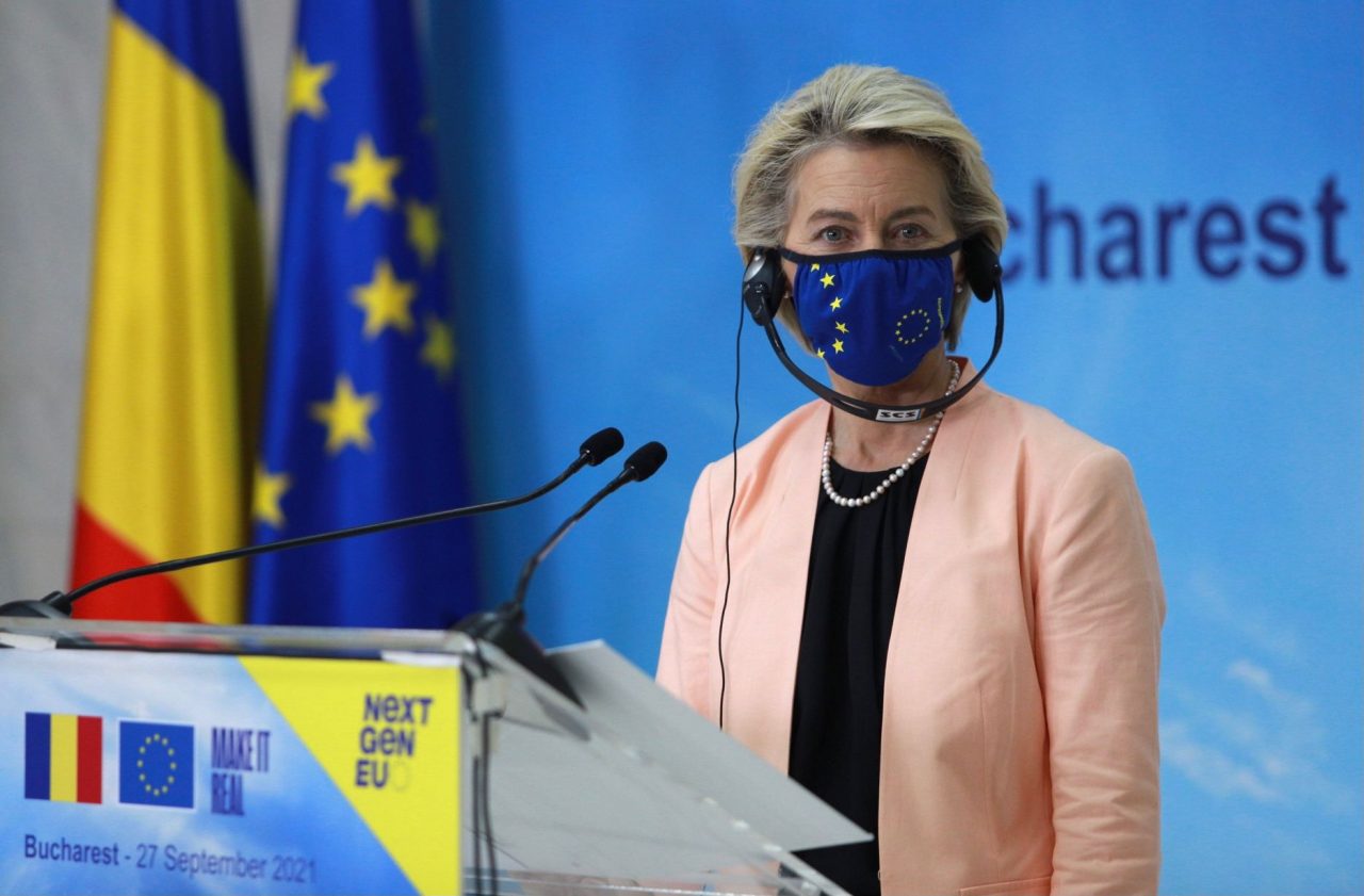 Ursula von der Leyen îi încurajează pe români să se vaccineze: „În Uniunea Europeană avem norocul de a avea acces la vaccin”