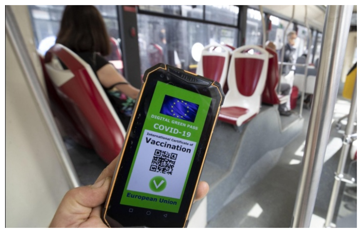 Certificatul verde, obligatoriu în mijloacele de transport în comun din Italia. Care sunt excepţiile