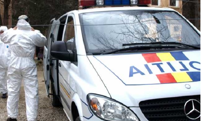 Bărbat ucis și aruncat pe un teren viran din București. Ucigașul și-a transportat victima înfășurată într-un covor