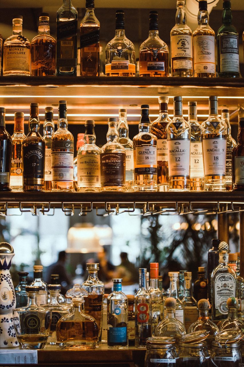 OMS recomandă majorarea impozitelor pe alcool în Europa pentru a combate cancerul: 85.000 de decese sunt estimate a fi cauzate de alcool, în fiecare an