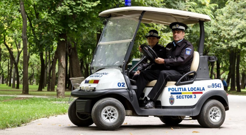 Polițiștii locali, obligați să amendeze cetățenii cu orice preț. „Sunt presați de șefi să dea sancțiuni cât mai multe și cât mai mari”