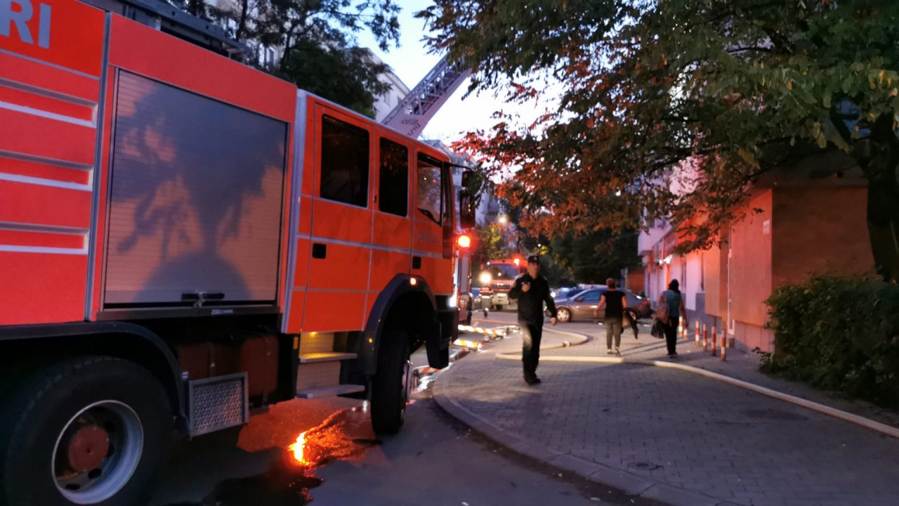 O centrală de apartament a explodat într-un bloc din Cluj-Napoca. Ce pagube de provocat și care este starea victimelor