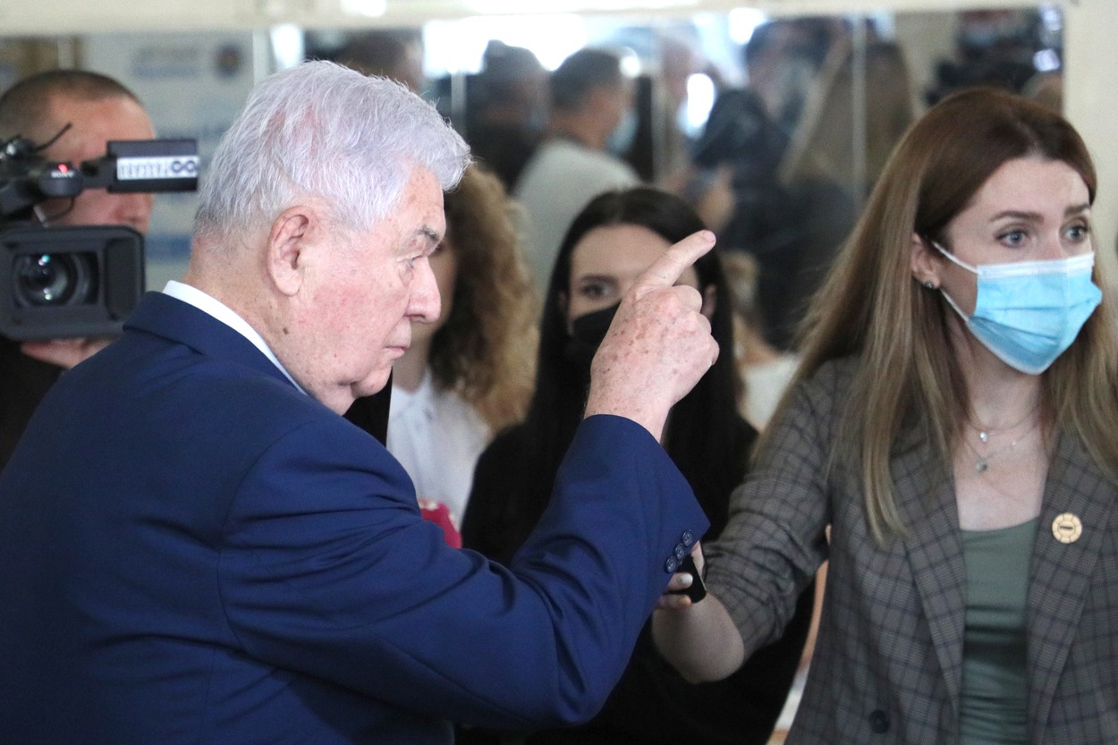 Maia Sandu, ”pusă la colț” și de Vladimir Voronin: ”Ceea ce ea a permis, intenționat sau neintenționat, va costa scump toată Moldova”