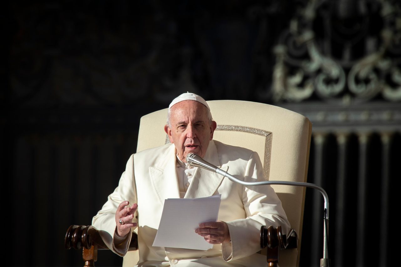 Un nepot al Papei Francisc a fost rănit în urma unui atac asupra unui ONG din Argentina