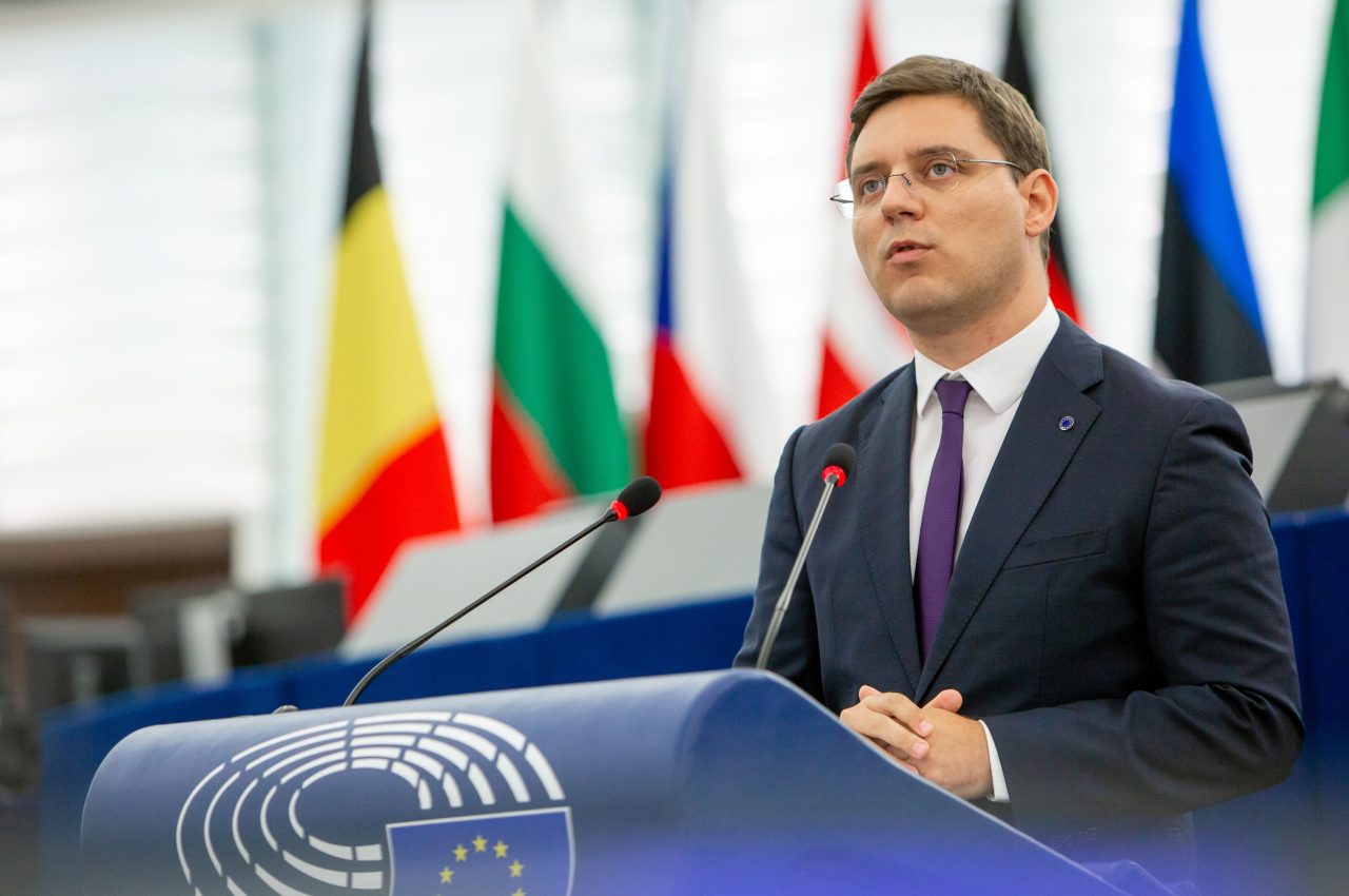 Victor Negrescu: 2 MILIARDE de euro pentru dezvoltarea Republicii Moldova / PE aprobă Facilitatea europeană pentru Planul de Creștere