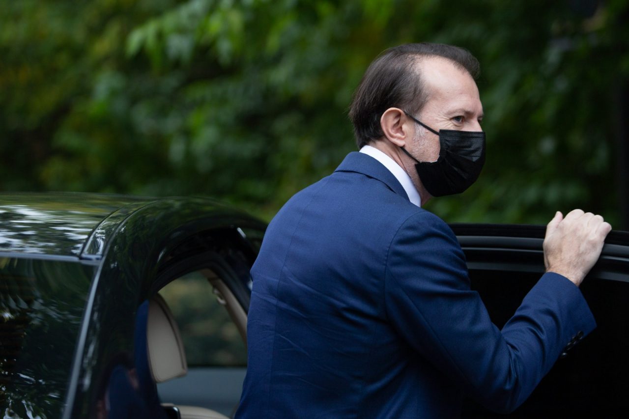 Prima reacție a lui Cîțu după desemnarea lui Cioloș: „Responsabilitatea lui Dacian Cioloș, ca premier desemnat, este una imensă. Are acum posibilitatea să negocieze cu partidele care au susținut moțiunea”