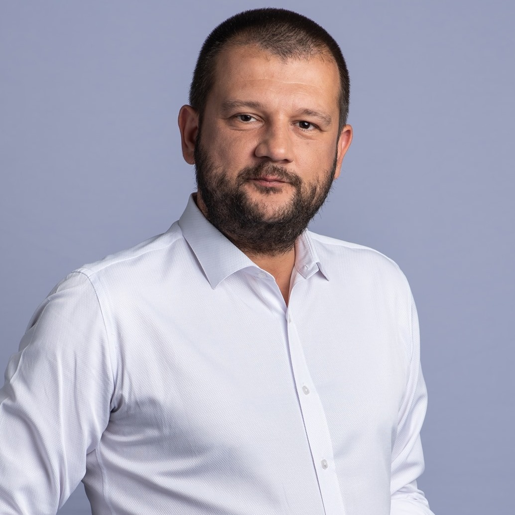 Încă un deputat părăseşte grupul parlamentar PNL