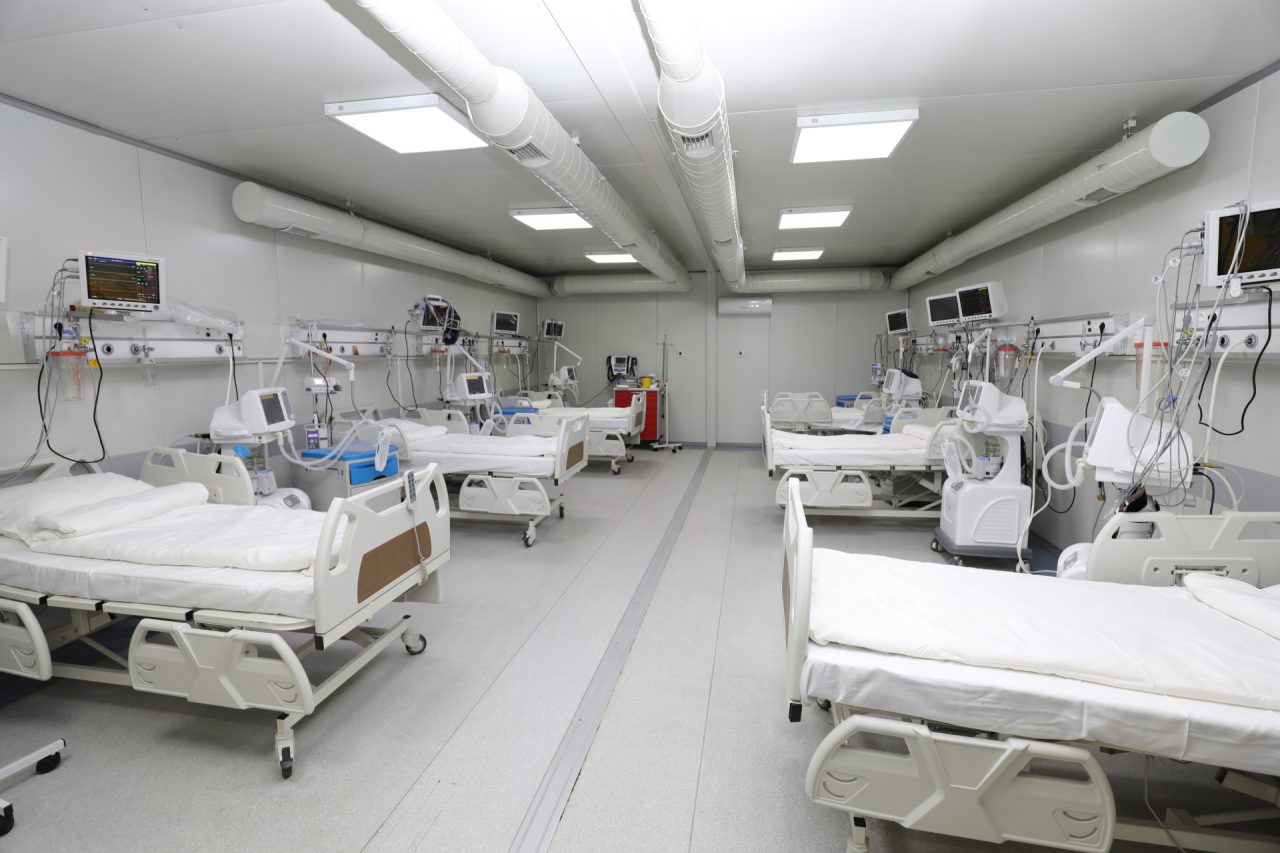 Spitalul Mobil de la Leţcani va fi redeschis marţi, la 8 luni după ce a fost închis. Vor fi disponibile şase paturi ATI pentru pacienţii cu COVID-19