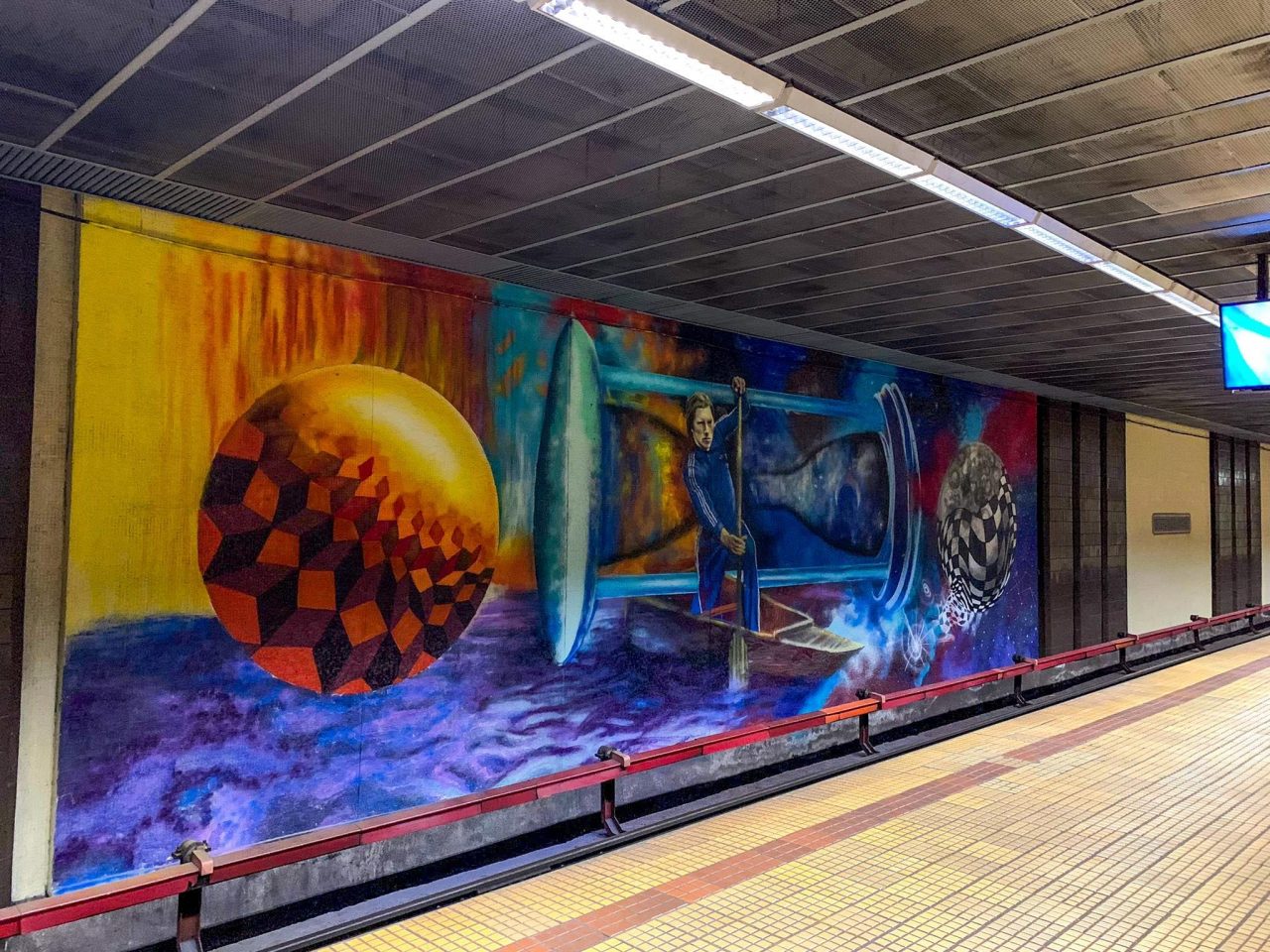 Omagiu inedit pentru Ivan Patzaichin: desen mural în staţia de metrou Ştefan cel Mare