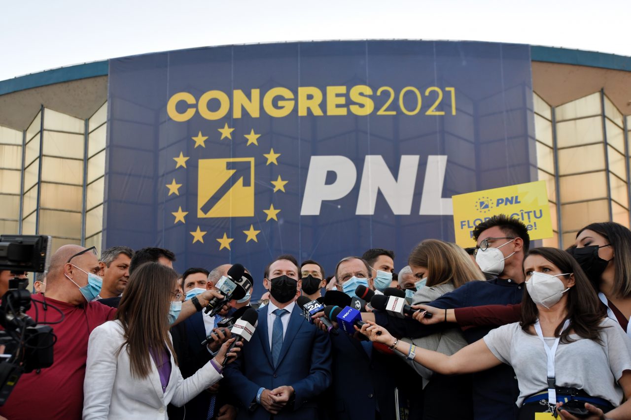 PSD, atac dur la adresa PNL după creșterea ratei de infectare din București: „Inconștienților!”