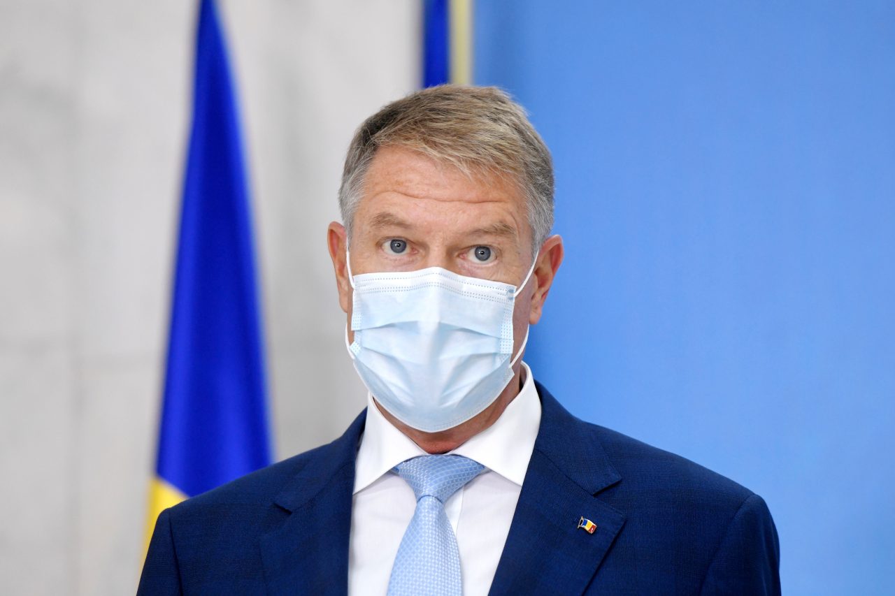 VIDEO | Iohannis: De luni începe școala cu prezentă fizică. Condiția e gradul de vaccinare al personalului școlii