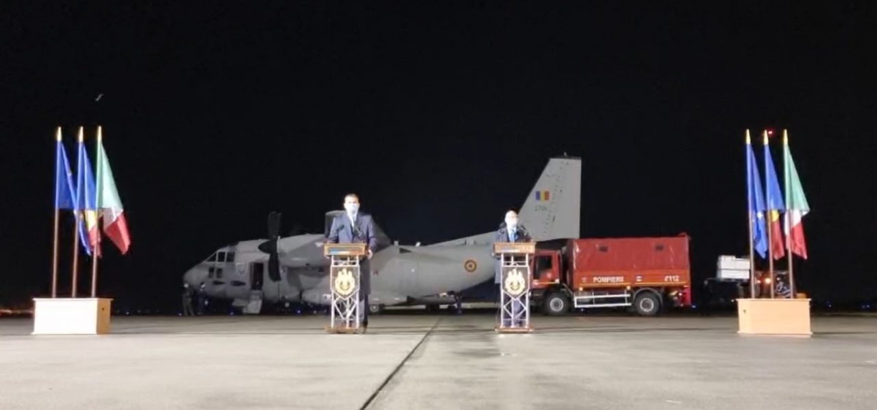 Ministrul Cseke Attila, la Otopeni, după aterizarea aeronavei C-27 J Spartan care a sosit cu cele 5200 de doze de anticorpi monoclonali: Mulțumim Italiei pentru acest sprijin