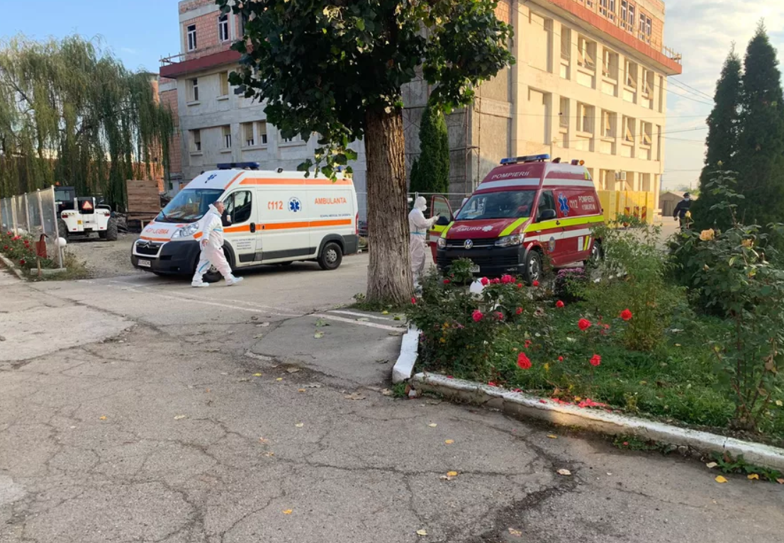 VIDEO | Mărturia unei femei care are nepotul internat în Spitalul Târgu Cărbunești: ”M-au sunat să îmi spună că s-a întâmplat ceva. Este imprevizibil, la cât de mult se folosește oxigenul acum”