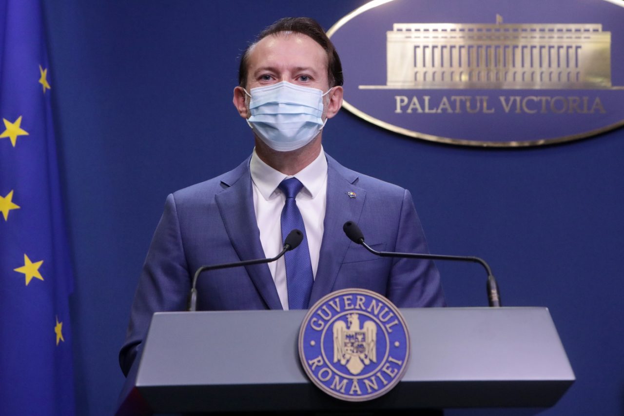 8 ȘTIRI DE LA ORA 8. Cum vor fi plafonate prețurile la energie și de când vor putea amâna românii plata facturilor. Florin Cîțu: Formula finală o vom vedea luni
