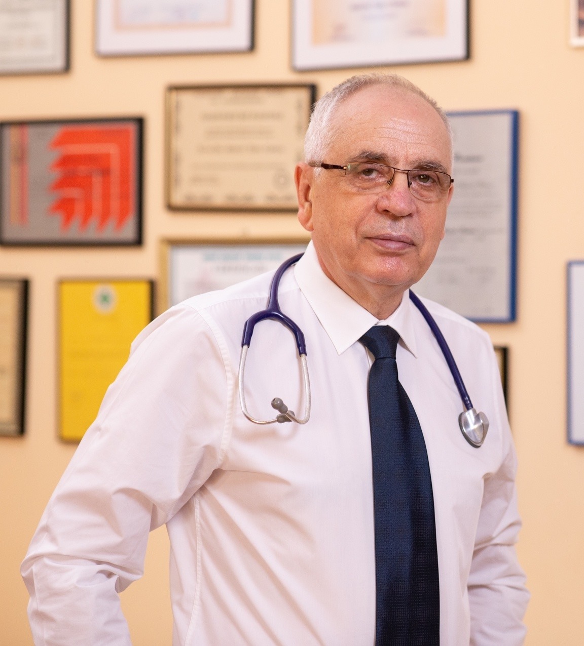Medic, despre problemele create de un antiviral folosit de mulţi români contra COVID: „Amăgire-numele tău se cheamă Arbidol”