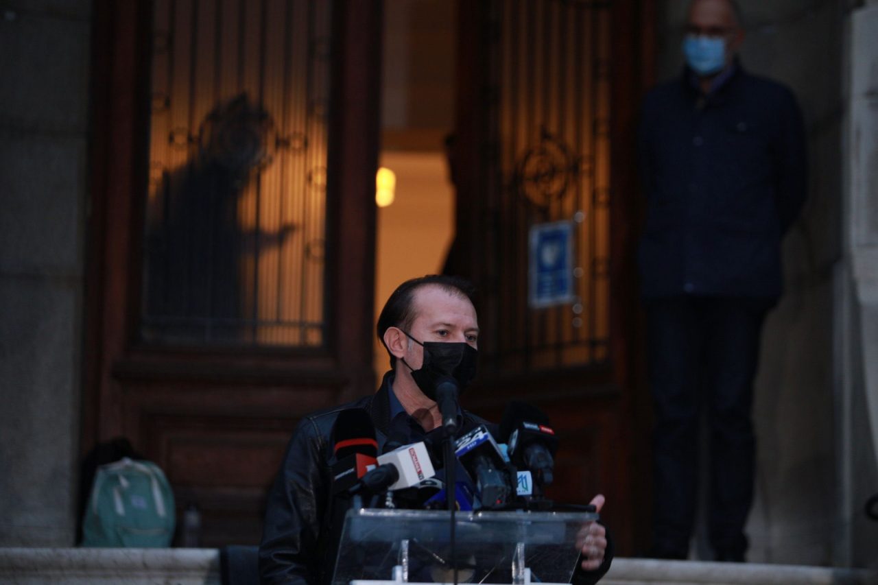 Premierul demis, Florin Cîțu, după discuția cu Dacian Cioloș: „Astăzi nu a fost o concluzie. Mi se pare normal ca cei care au declanșat criza să vină și cu o soluție”
