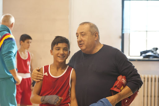 Antrenorul lui „Caisă” a murit într-un teribil accident rutier. Actor în cel mai premiat documentar românesc, Dumitru Dobre era unul dintre cei mai cunoscuți antrenori din țară