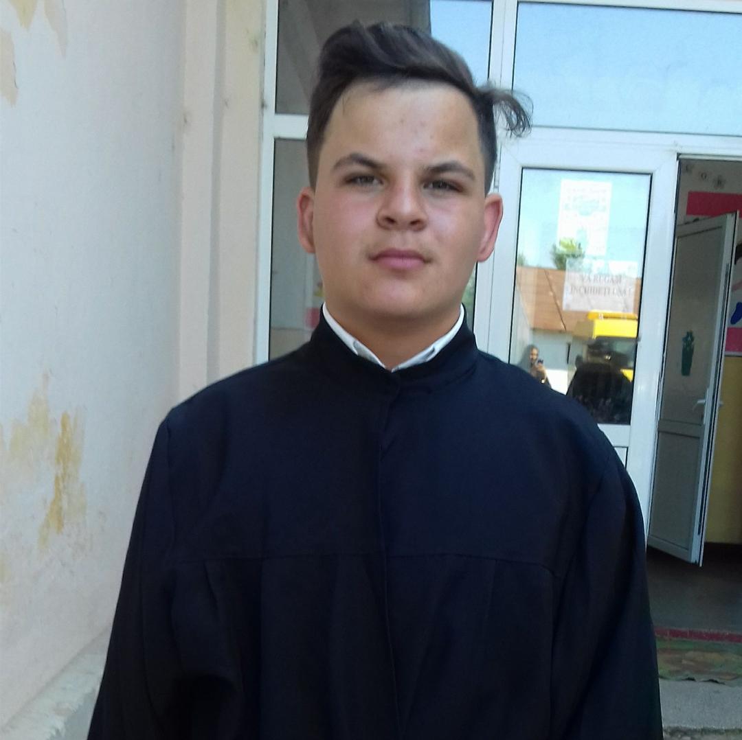 Povestea tragică a lui Mihai, tânărul care a vrut să ajungă preot, dar a murit spânzurat