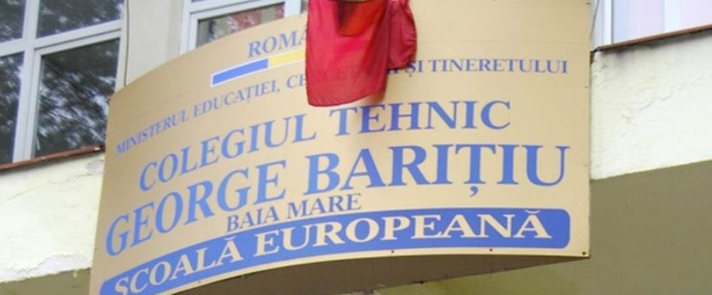 Întorsătură de situație în scandalul de la un liceu din Baia Mare: Profesora suspectată că ar fi bătut un elev susține că ea este victima