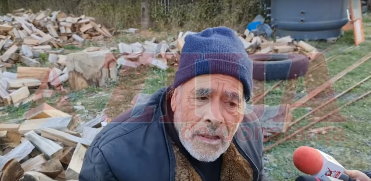 Un bătrân din Constanța, supărat pe starețul Mănăstirii Izvorul Tămăduirii, a incendiat anexa lăcașului de cult: Mi-a promis că mă ține până la moarte. Acum, o să stau la pușcărie sau la spital