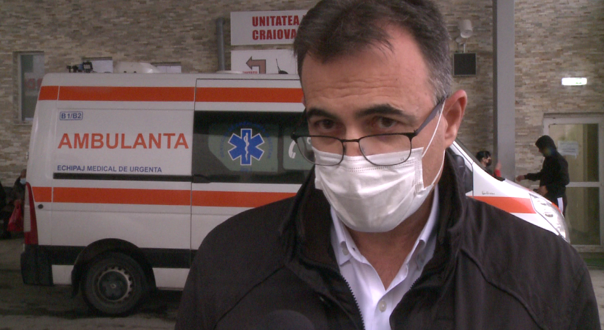 VIDEO| „Nu vor rămâne locuri nici la morgă”. Mărturia unui manager de spital care a luat o unitate mobilă pentru a pune morții de COVID-19