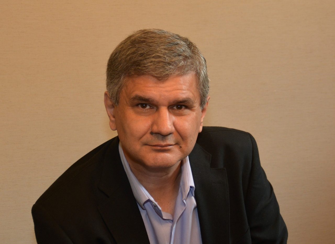 Studiu despre COVID: Persoanele reinfectate pot face o formă mai gravă a bolii, dar vaccinarea oferă protecție ridicată în fața variantei Omicron. Reacția medicului Octavian Jurma