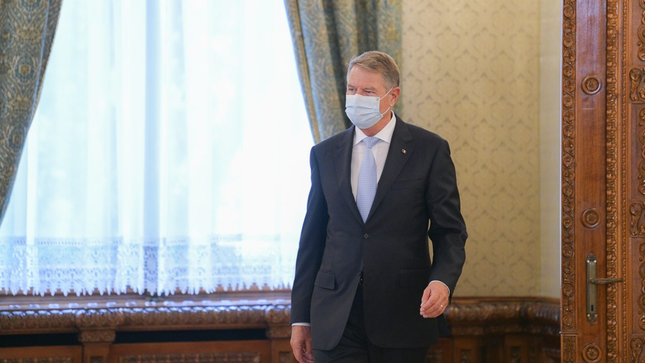 Consiliera pe Sănatate a lui Klaus Iohannis s-a autoizolat după ce a intrat în contact cu o persoană cu COVID. Președintele a fost testat