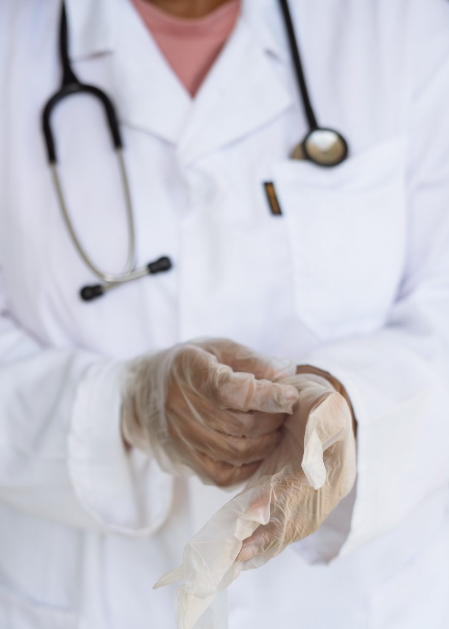 8 ȘTIRI DE LA ORA 8. Mărturia unui medic ATI: Cel mai greu este să vorbești cu pacientul când caută disperat o gură de aer