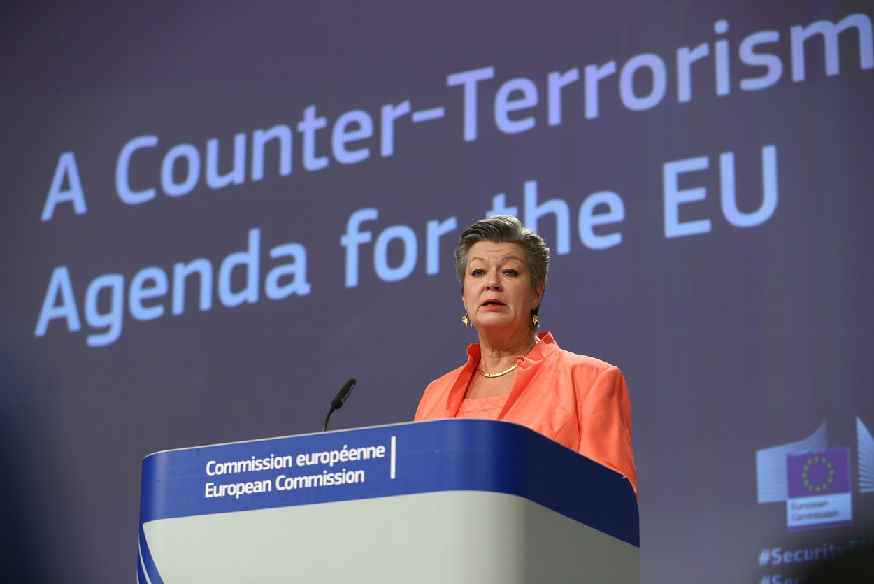 Uniunea Europeană, „extrem de preocupată” după apariția unei anchete jurnalistice cu privire la respingerea ilegală a unor migranți la granița Croației cu Bosnia