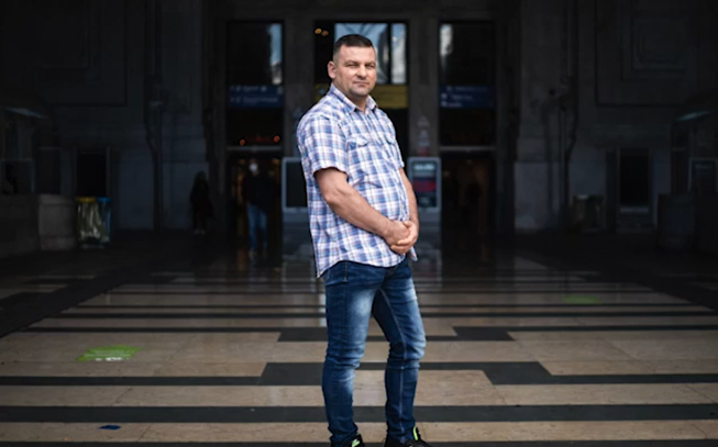 Povestea lui George, românul care a plecat în Italia să-și facă un rost și a ajuns să doarmă în gară: „Mi-era atât de foame că am furat o pungă de pâine. Am vrut să mor”