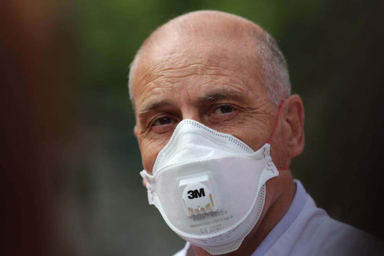Medicul Virgil Musta: ”Folositi macar acum vaccinul pentru a va proteja, chiar dacă mai târziu”