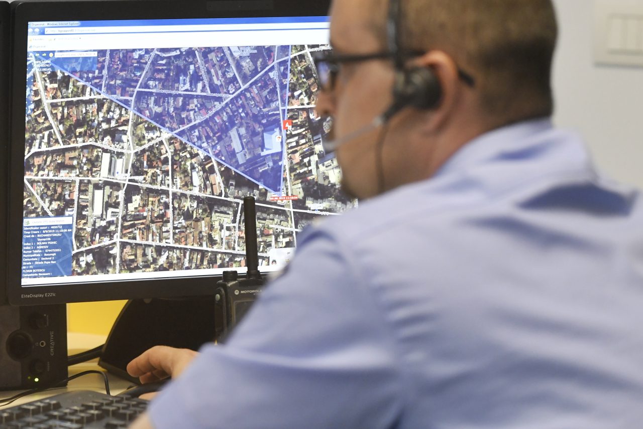 Răspunsul halucinant al unui operator 112 atunci când un minor de 15 ani a sunat să ceară ajutor, fiind sechestrat