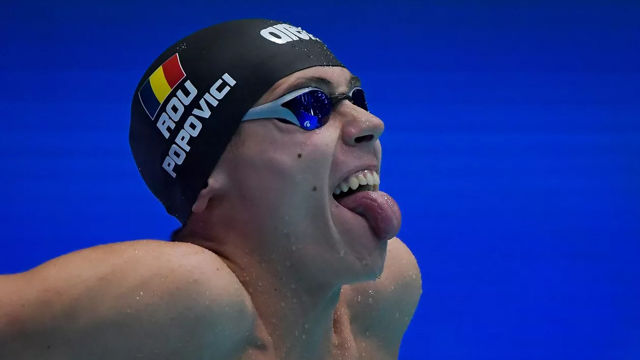 David Popovici a câștigat și finala de 100 de metri liber. Înotătorul român a devenit dublu campion mondial