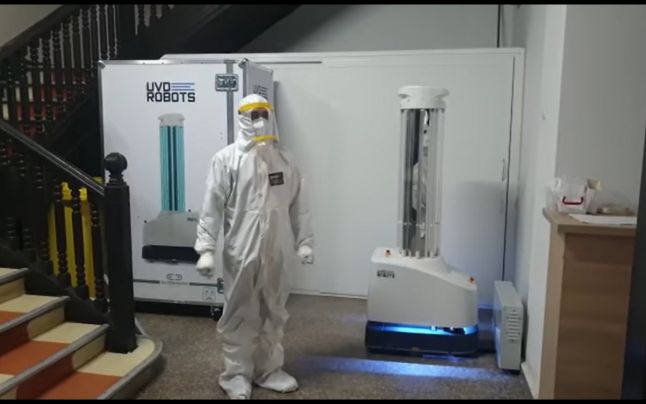 În spitalele din Vâlcea au fost aduși roboți dezinfectanţi: „Pot inactiva virusul în 10 – 12 secunde”