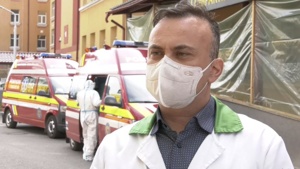 Medicul Adrian Marinescu spune că testele serologice, puse în discuţie în România pentru certificatul verde, au fost respinse în alte ţări