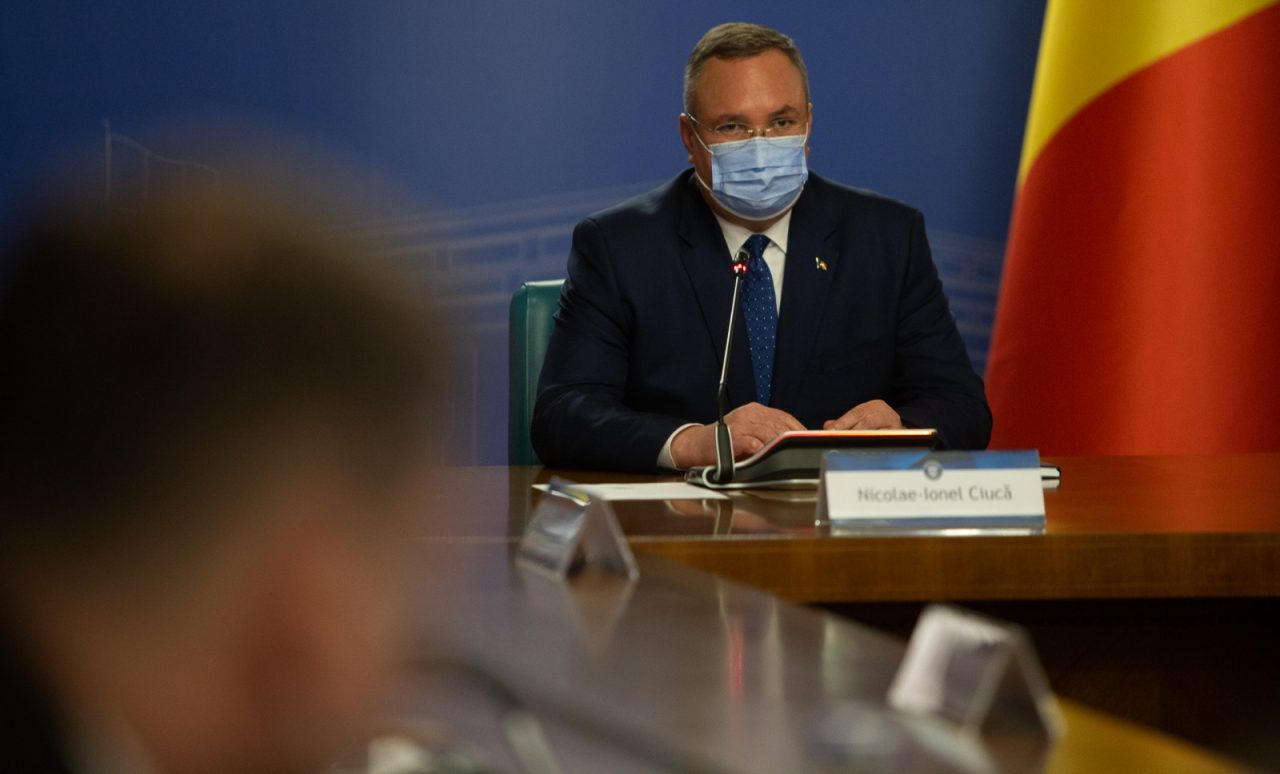 Surse: Premierul Nicolae Ciucă i-a cerut lui Florin Roman să clarifice rapid suspiciunile de plagiat care îl vizează. Nu este exclusă varianta remanierii