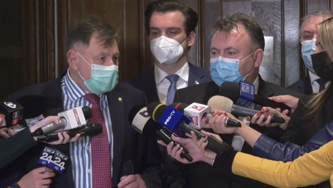 PNL și PSD, consens la capitolul Sănătate: testare extinsă și terapie antivirală pentru COVID-19 în ambulatoriu. Ce s-a discutat cu privire la certificatul verde