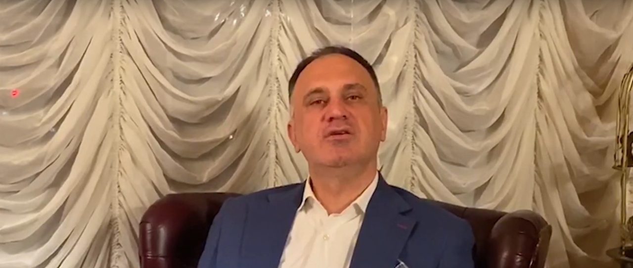 8 ȘTIRI DE LA ORA 8. Medicul Theo Trandafirescu: Cursul pandemiei, schimbat de noile medicamente anti-COVID produse de Merck și Pfizer