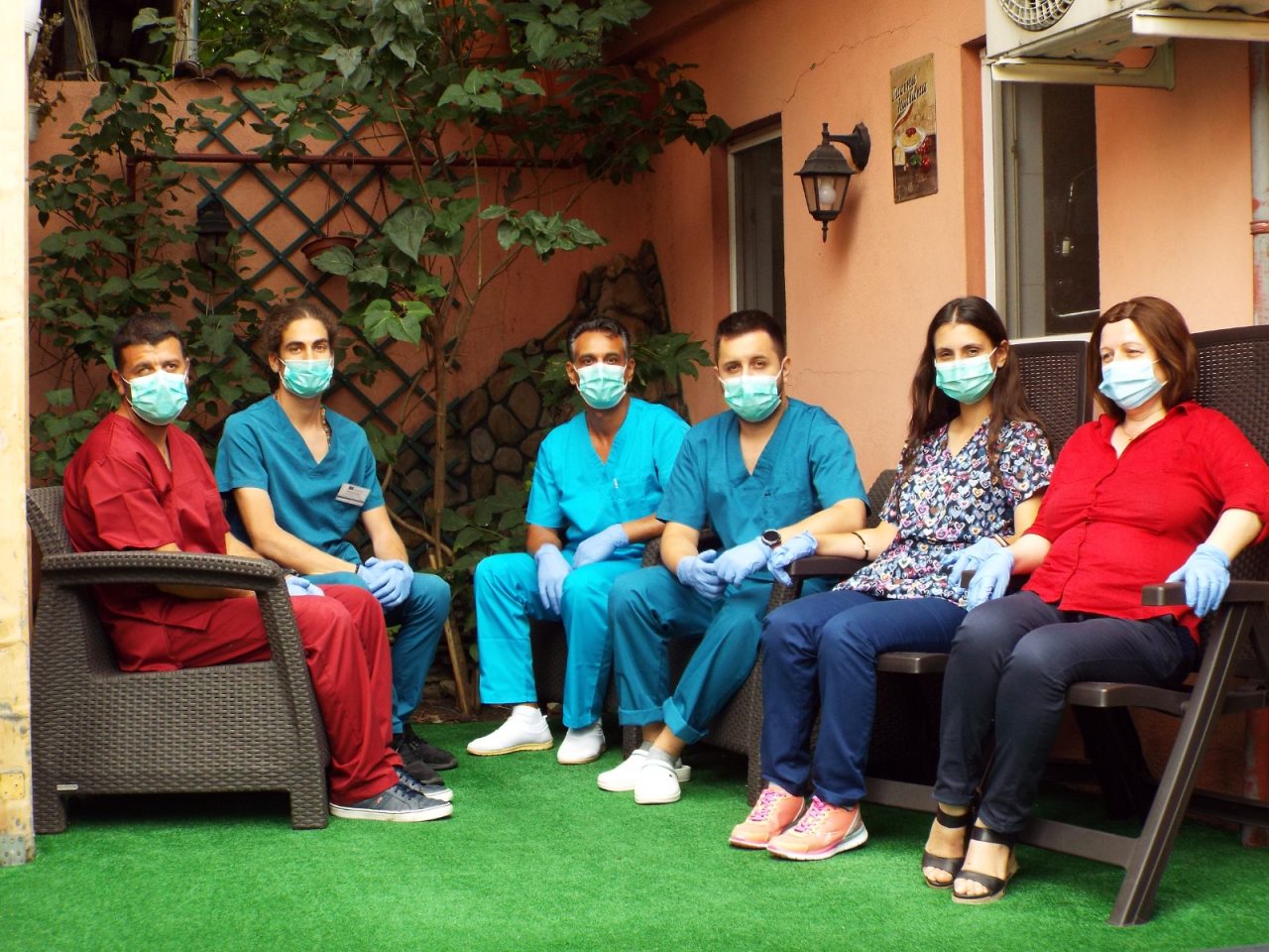 (P) „Acasă la bunici” – căminul de îngrijire din București ce pune sanatatea batranilor pe primul loc